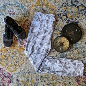 Joe Fresh Activewear Leggings- with pockets!